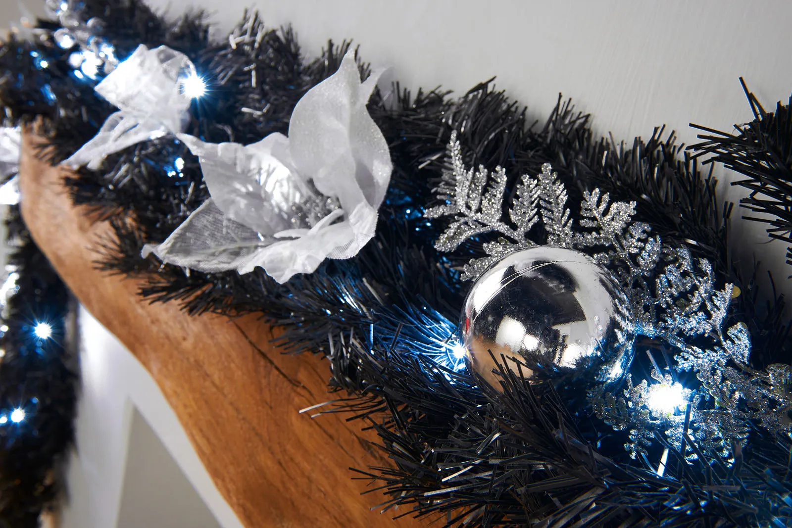 Pre-Lit Decorated Garland, Black/Silver, 9 ft