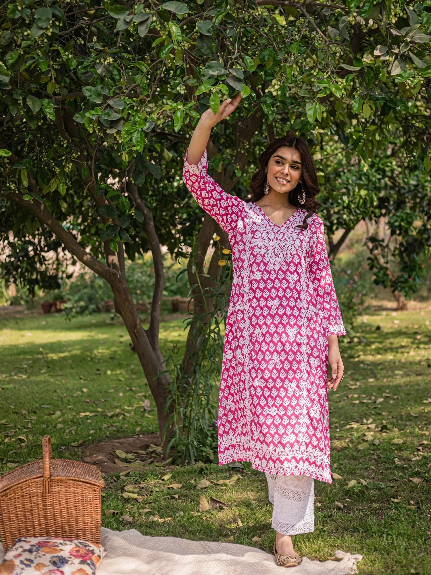 Saba Chikankari Kurta in Muslin - Pink